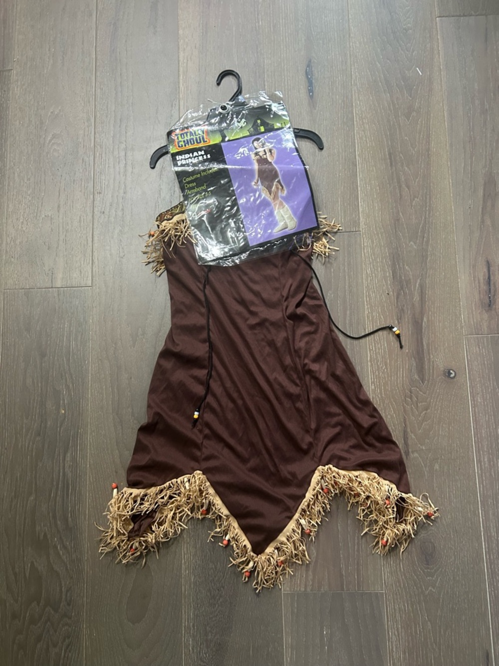 Totally ghoul vintage Indian princess costume. NWT juniors 3-5(hs)